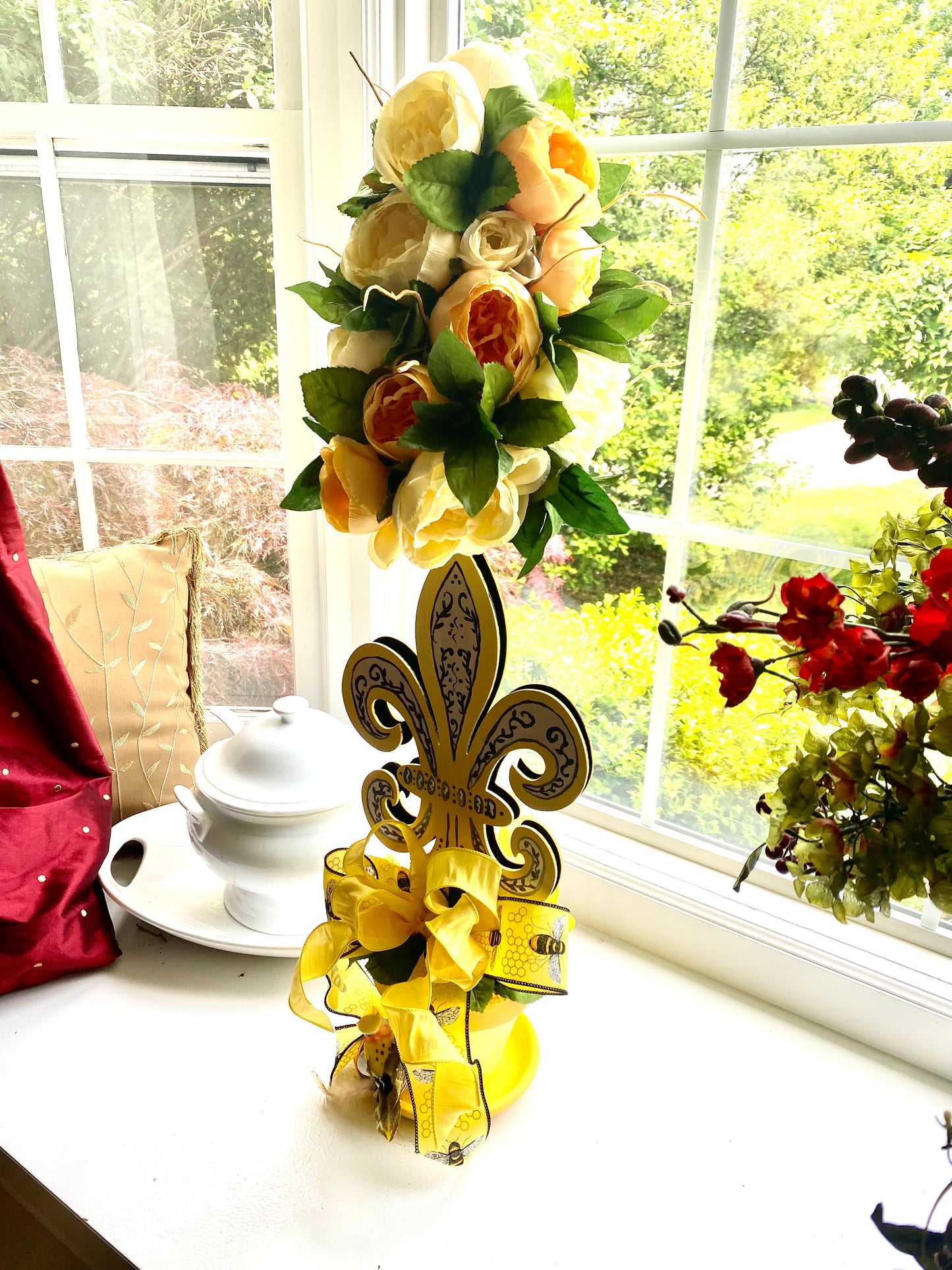 Floral Fleur de Lis Topiary